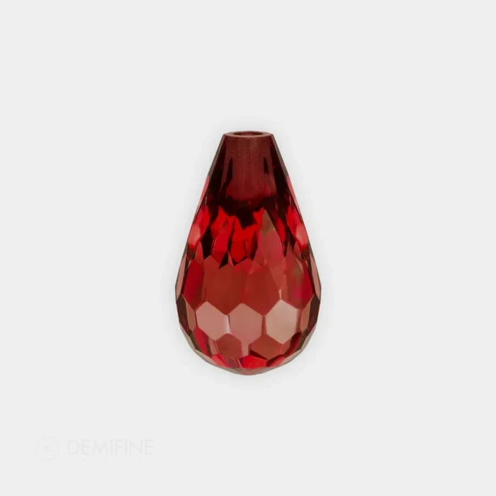 circonita briolette color granate
