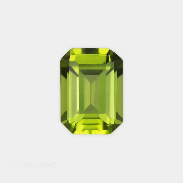 Peridoto natural talla esmeralda